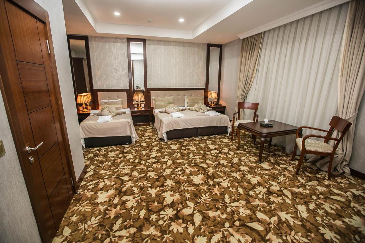 Atlas Hotel Баку Екстериор снимка