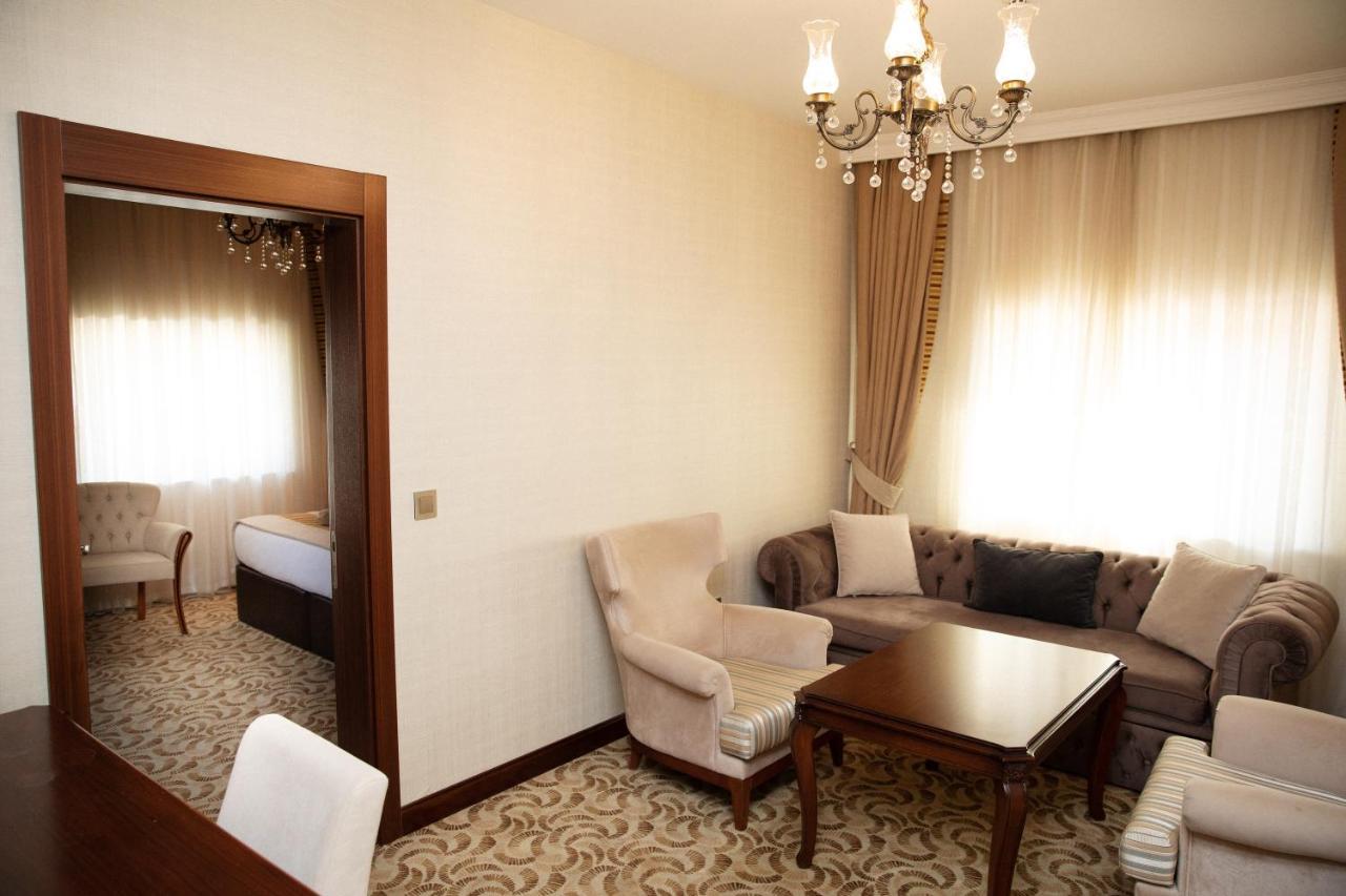 Atlas Hotel Баку Екстериор снимка