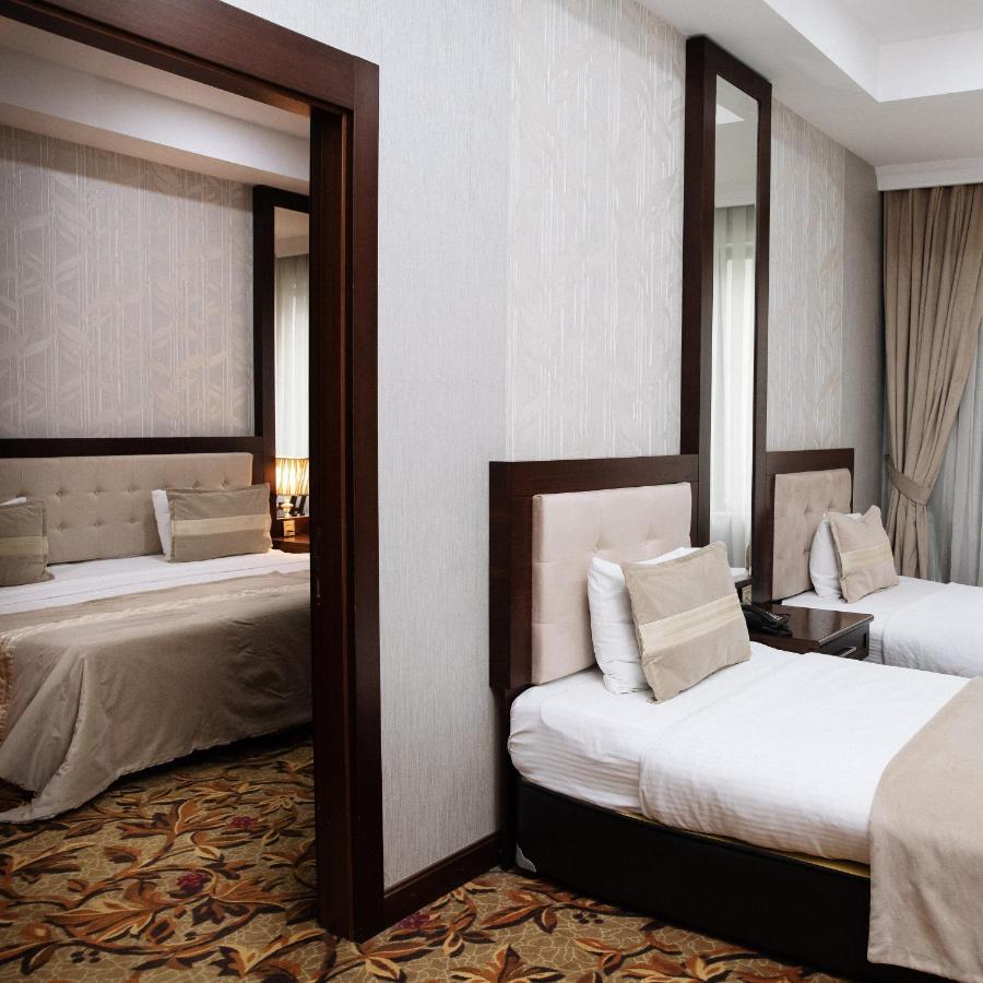 Atlas Hotel Баку Екстериор снимка