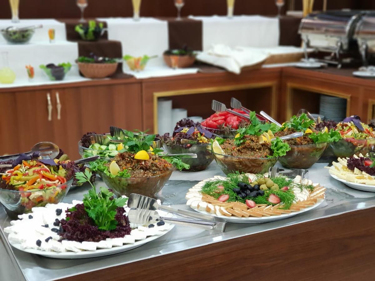 Atlas Hotel Баку Екстериор снимка